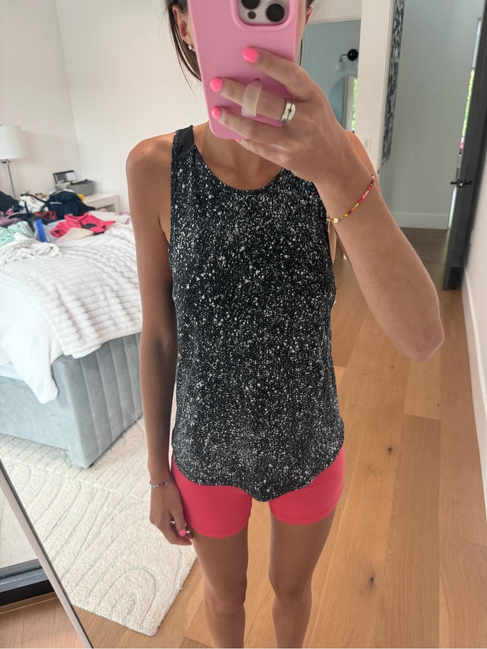 Lululemon black & white speckled tank top Size 2